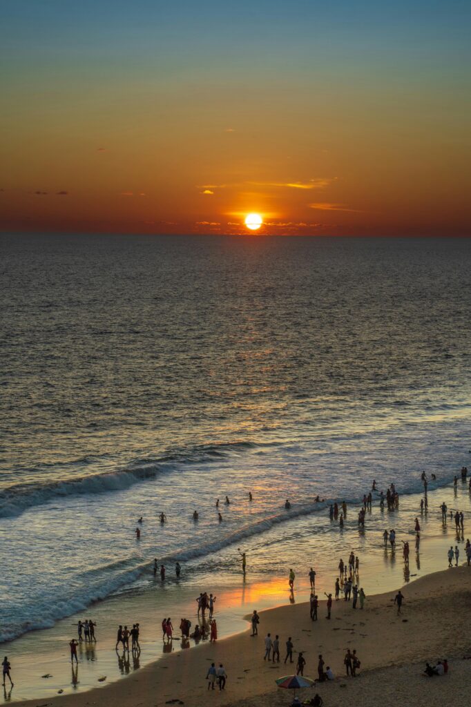 3-day Kerala coastal itinerary - varkala cliffs at sunrise